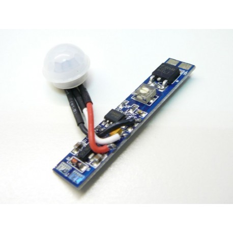 Pohybový spínač do profilu 10A